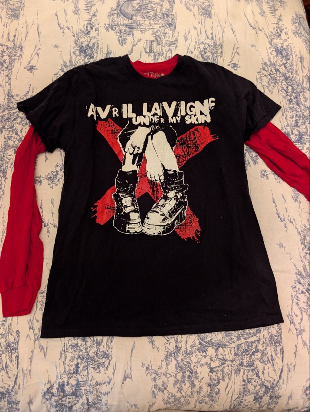 Avril Lavigne 'Under My Skin' Black & Red Layered Long-Sleeve Shirt